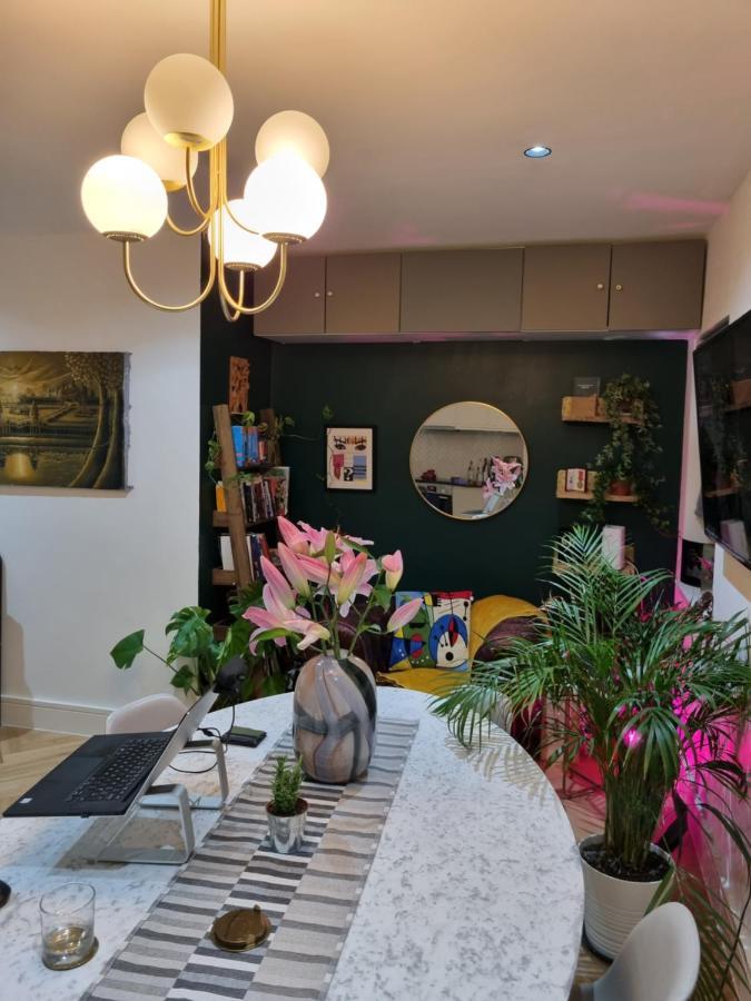 Bright Spacious Apartment In The Park Лондон Екстер'єр фото