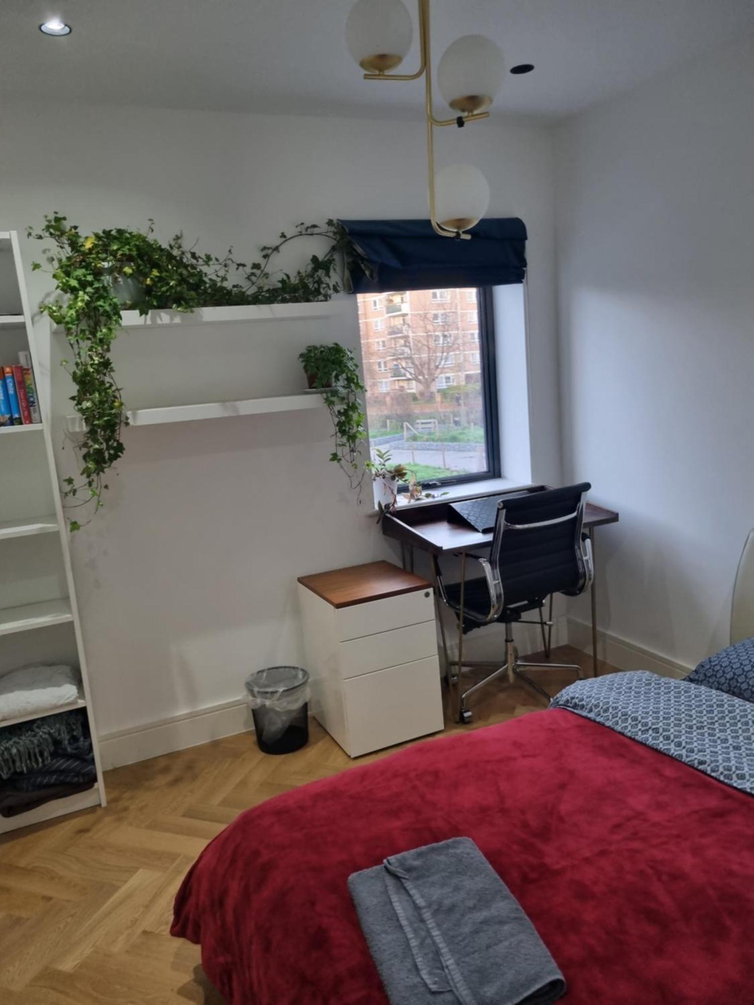 Bright Spacious Apartment In The Park Лондон Екстер'єр фото